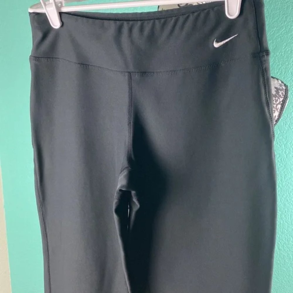 Nike Fit Dry Mid Rise Pure Black Cropped Wide Leg Active Leggings S - Picture 2 of 7
